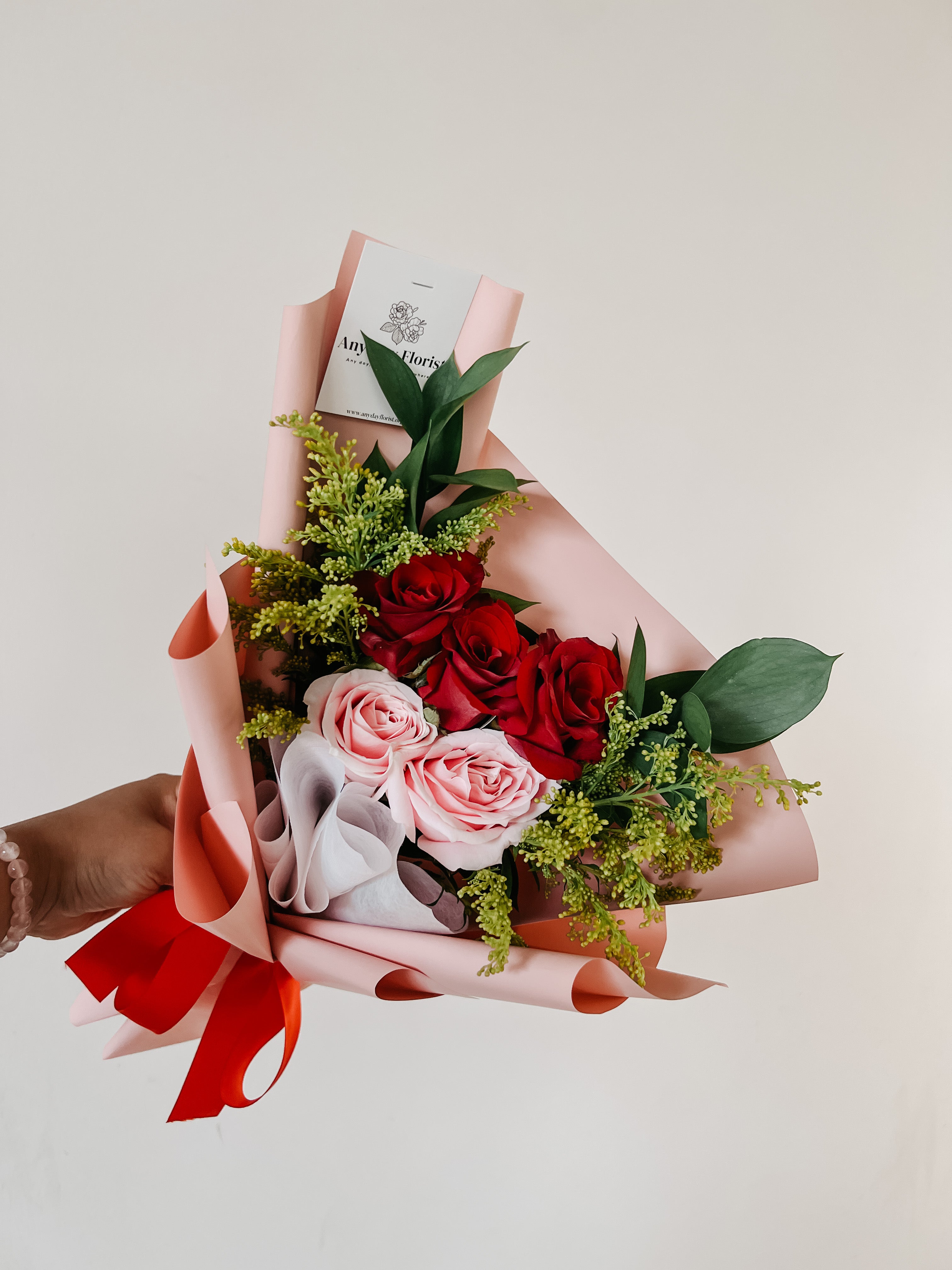 How to wrap a Korean-Style Single Rose Bouquet 