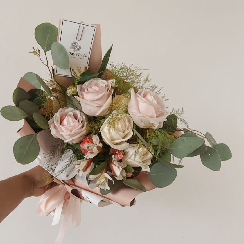 Any Day FloristPerfect Ocassion for: Birthday, Monthsary , Anniversary, I'm Sorry, Valentine's Day
*Do note that fresh flowers, fillers &amp; foliage are seasonal and are subjectedPink Luster Bouquet | Hand Bouquet of the Week