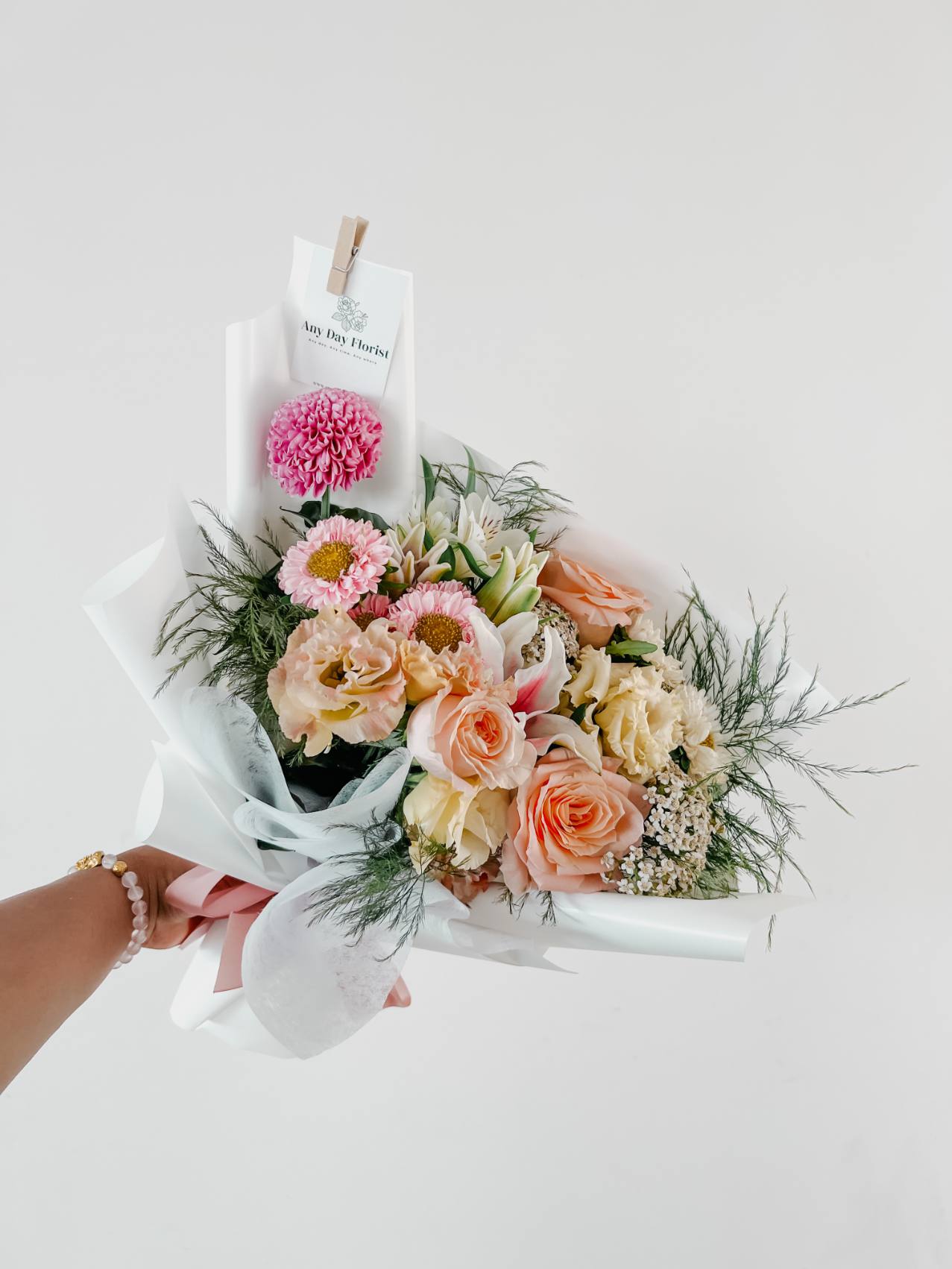 Any Day FloristThis bouquet is definitely as rare choice! You have to enquire first before making the purchase as Asters are seasonal and are not available all year round! 

*PleasAster Love | Bouquet with Alster Flowers