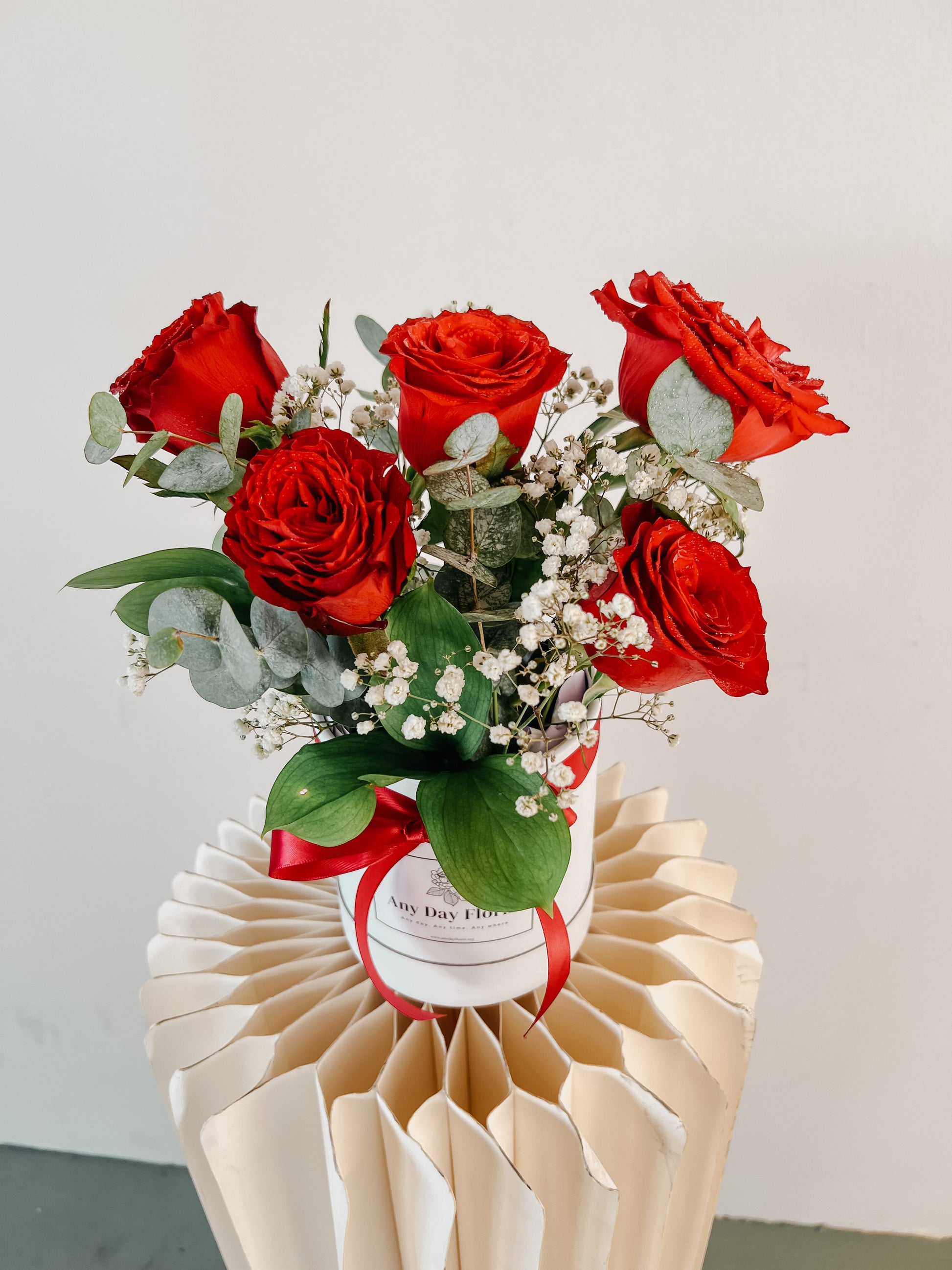 Any Day FloristThere is no better way to express your love for someone special than with five roses, as they are the number of grace. The perfect way to show your love and care forRosie Bloom Box